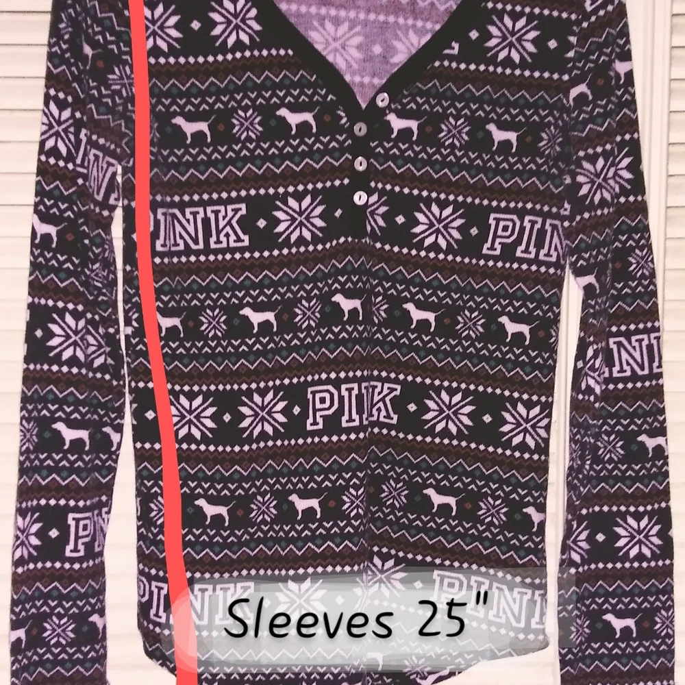 VS Pink Long sleeve - Picture 2 of 8